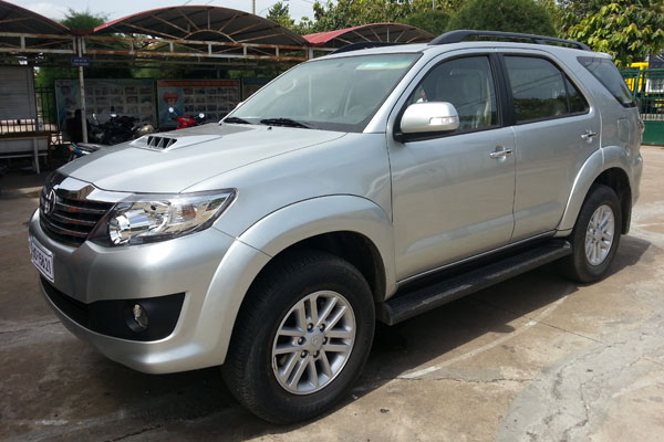 Taxi Fortuner